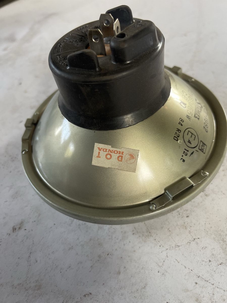 Honda Alle Autoersatzteile: Oldtimer Honda Lampe – Gebraucht aus Altbüron von Garage-Bulak 1