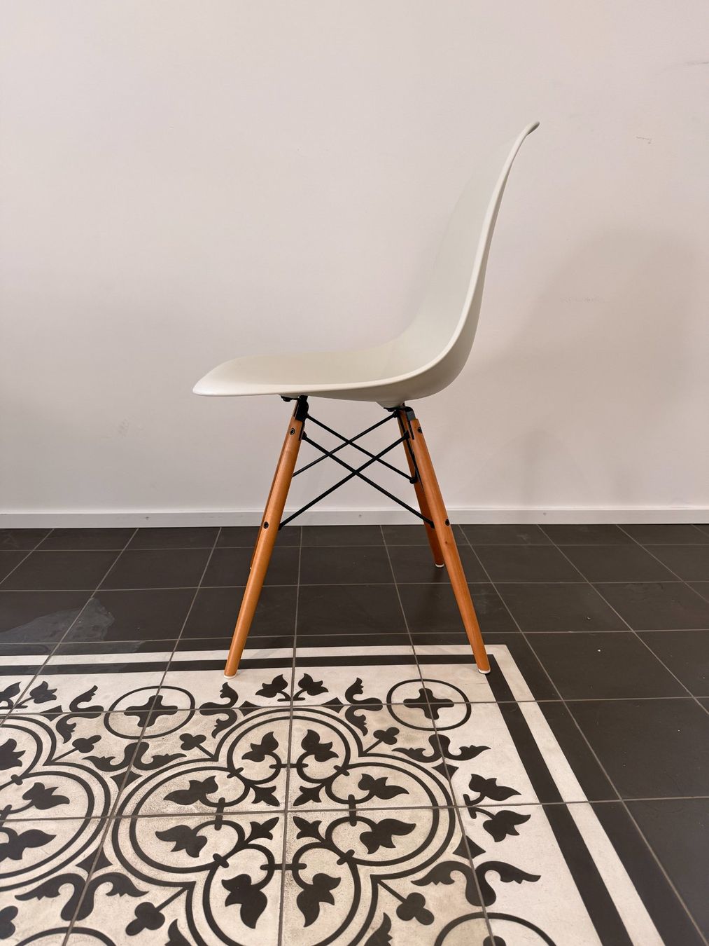 Vitra Sedie: 4 Stühle von Vitra - Eames Plastic Side Chair DSW – Nuovo (secondo la descrizione) da Zürich venduto da kiddoroboto 5