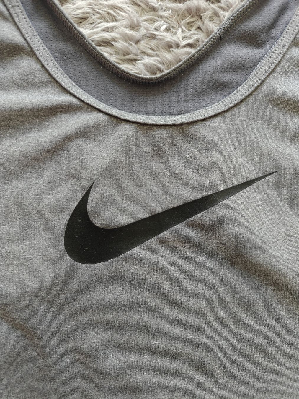 Nike Tops: Nike Pro Tank Top – D'occasion à Pieterlen par Saemelili 1