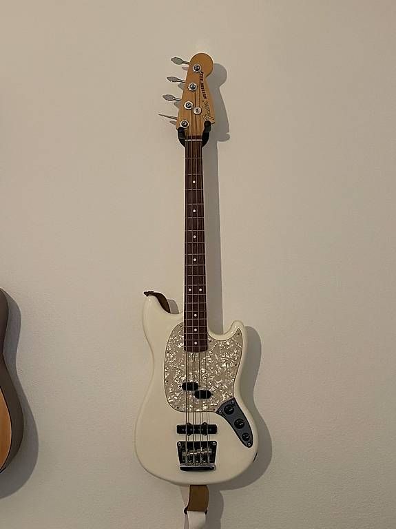 Fender Musikinstrumente: Fender American Performer Mustang Bass – Gebraucht aus Zürich von Ja-Comet 2