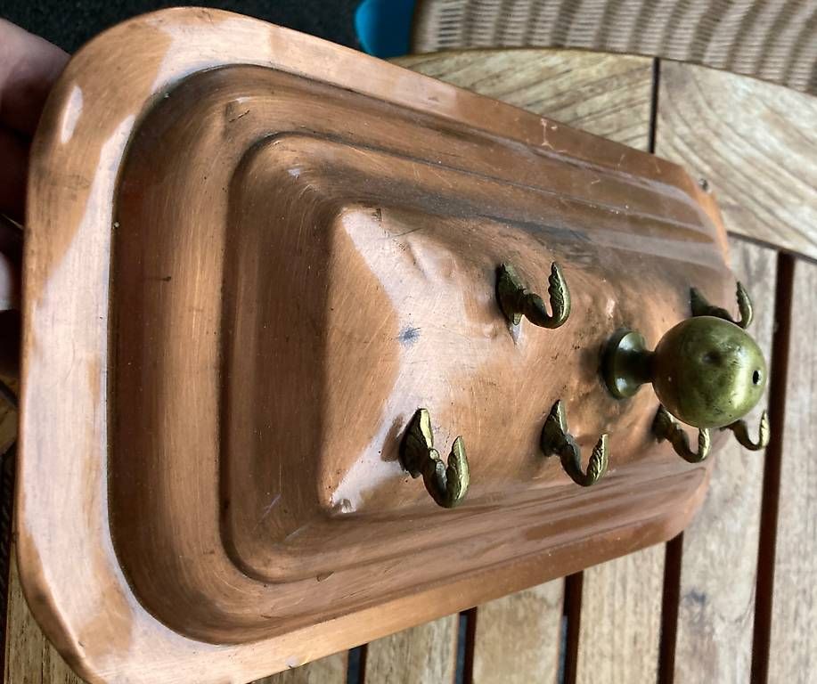 Ferramenta: Schlüsselbrett – Usato da Winterthur venduto da Floraundfauna 2