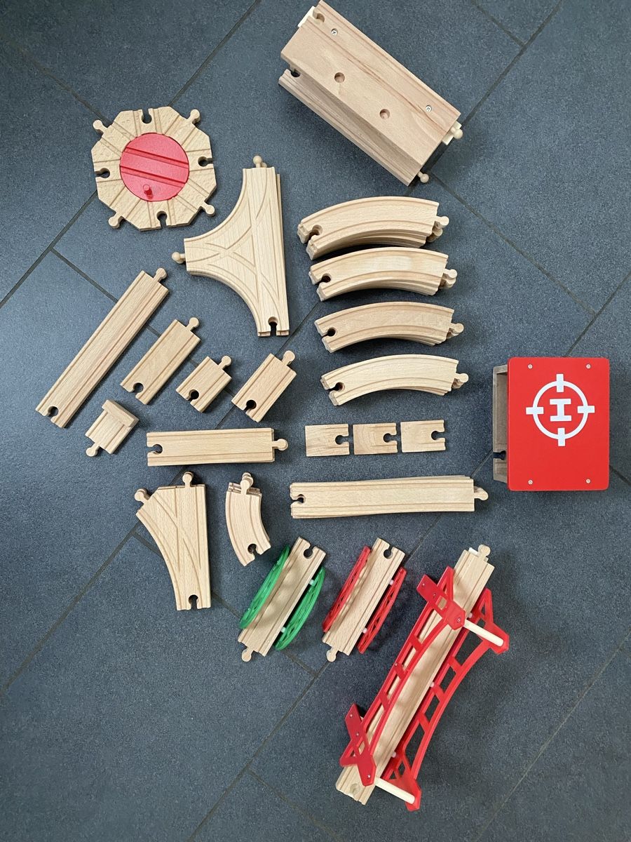 Giocattoli: Holzeisenbahn – Usato da Bern venduto da Bern.27 5