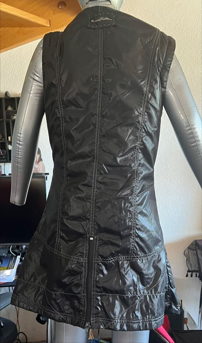 Cappotti: Manteau-veste modulable noire super originale taille 38 – Usato da Chézard-St-Martin venduto da Cheyenne_75 5