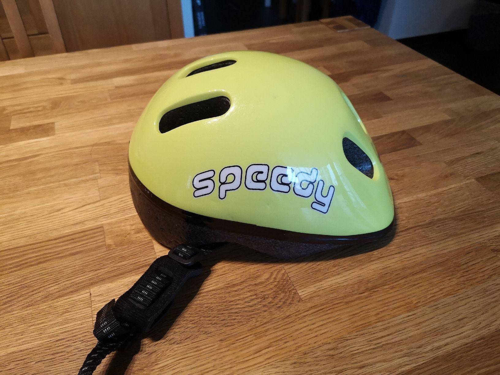 Caschi: Kinder Velohelm Big Speedy – Usato da Amriswil venduto da Mat08 1