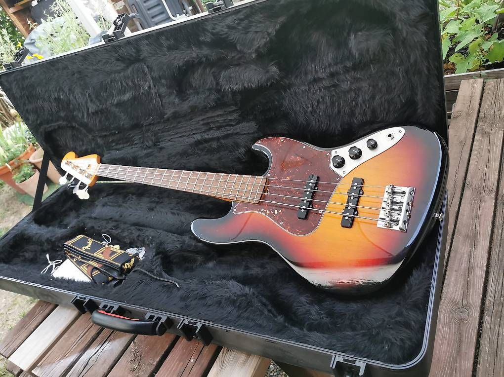 Fender Instruments de musique: Fender Jazz Bass American Standard – D'occasion à Onex par tournesoulx 4