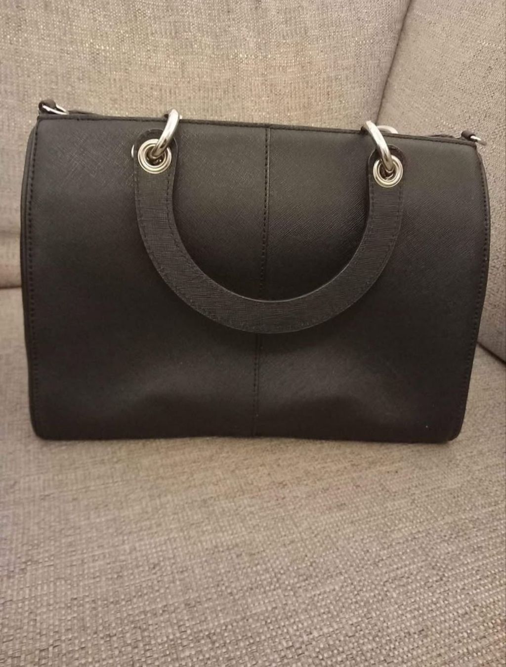 Sacs femmes: DKNY Handtasche – D'occasion à Frauenfeld par vesna97 1