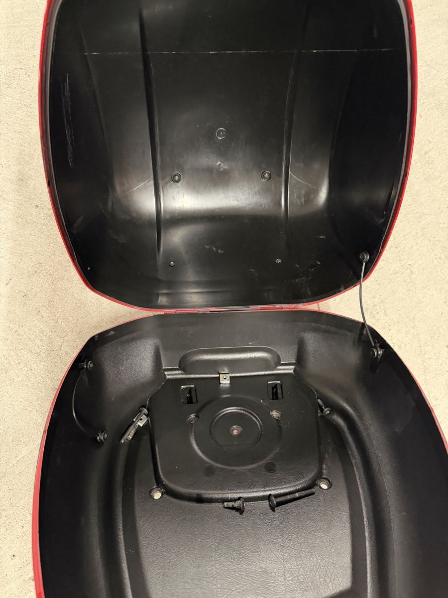 Vespa Topcase: Vespa Box inkl. Leder – Usato da Zürich venduto da dan_bxq2 3