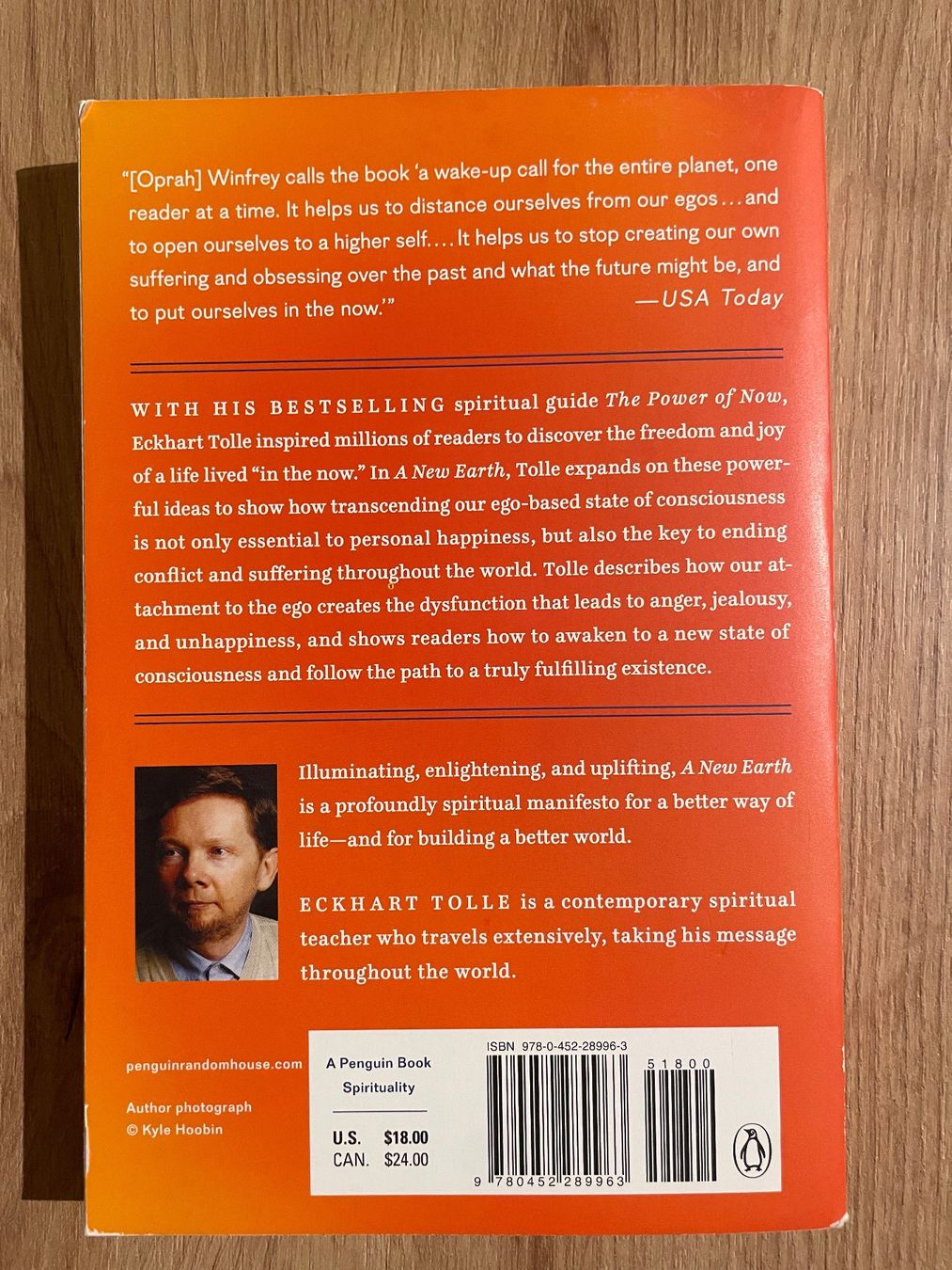 Libri: A New Earth – Usato da Zürich venduto da Angelina.8032 1