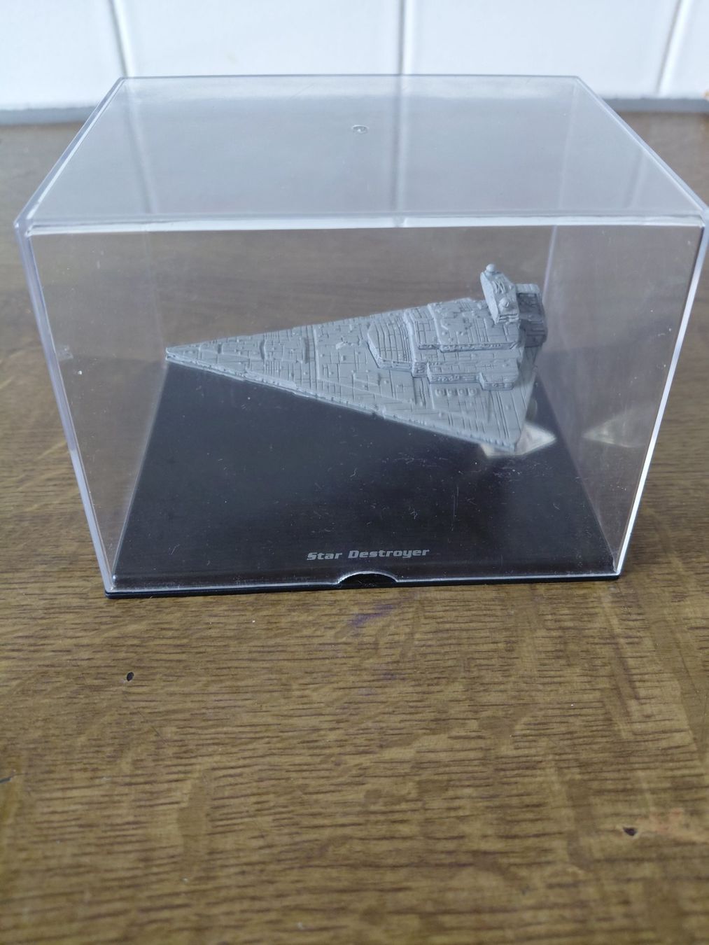 Star Wars Modellbausätze & Standmodelle: Star Wars Star Destroyer Schiffsmodell – Gebraucht aus Zürich von Grancanaria