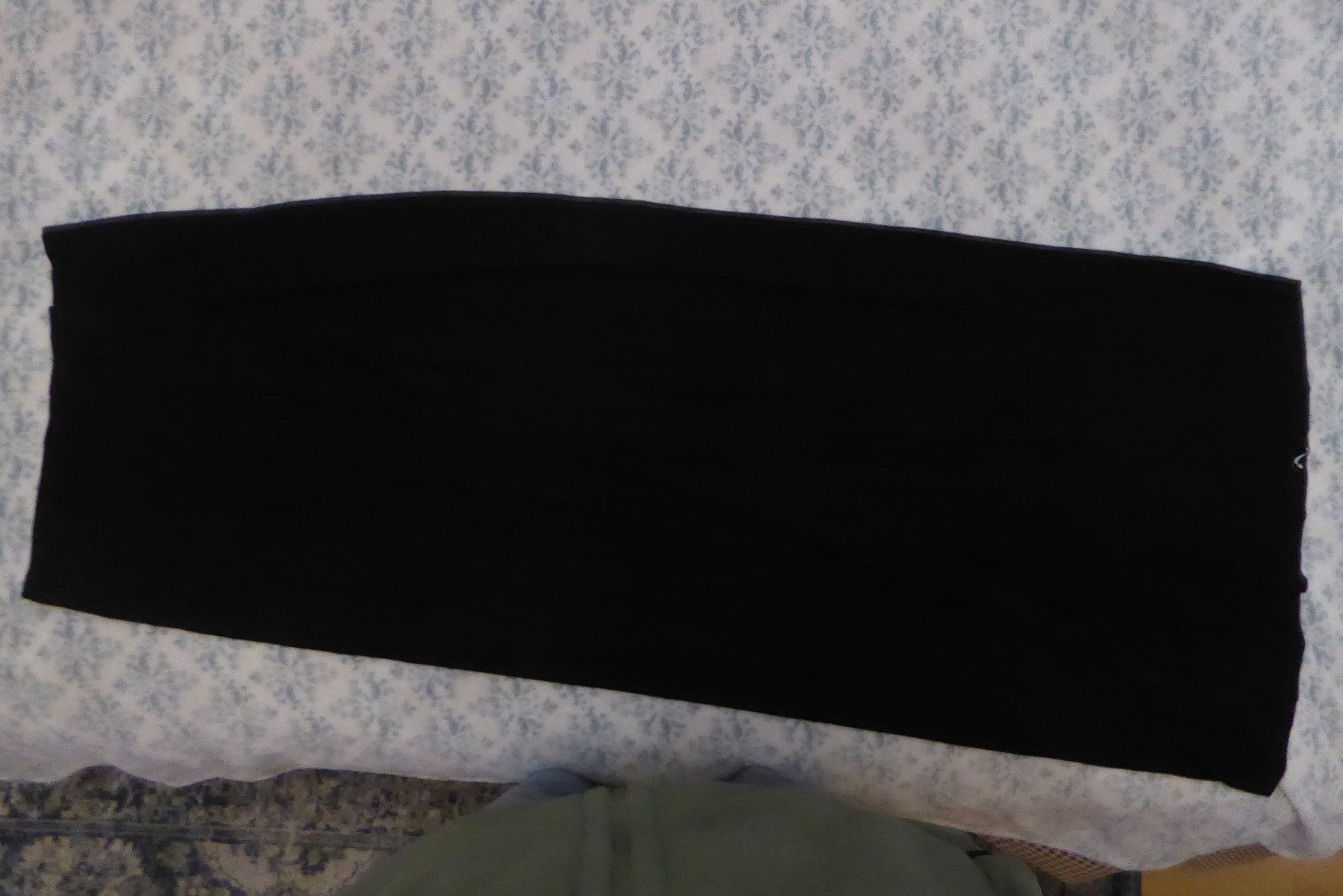 Gonne: schwarzer  Maxi Rock Gr XS APT 9 Bund 34cm – Usato da Sargans venduto da Benziner 1