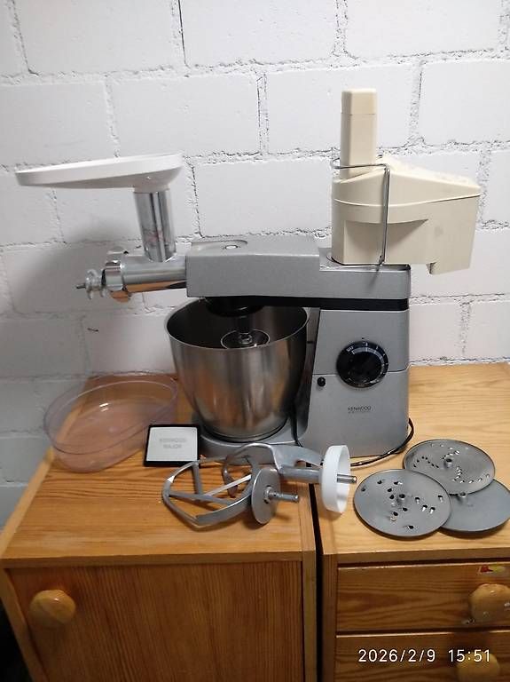 Elettrodomestici da cucina: Kenwood Küchenmaschine – Usato da Bergdietikon venduto da aar_wt95 2