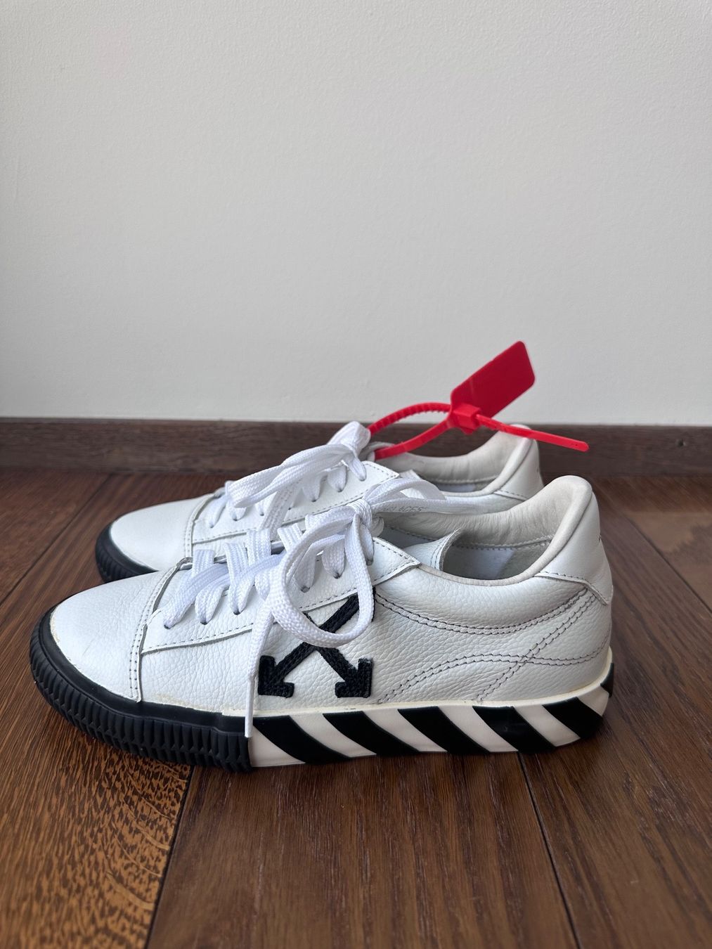 Off-White Scarpe da donna: Off White Sneakers (37) – Usato da Niederuzwil venduto da lara_123 3