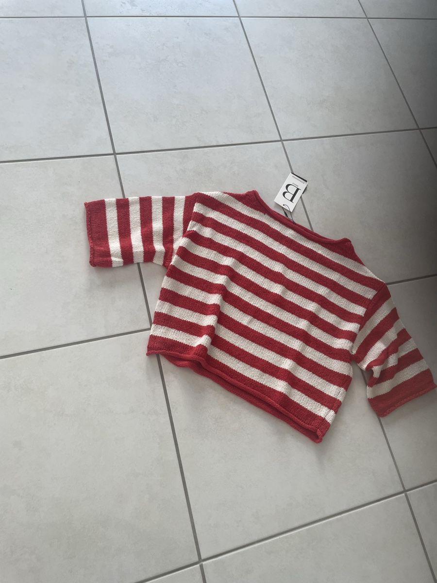 Stradivarius Pulls & Sweat-shirts: Stradivarius Pullover. Gr. S. Mit Etikett  – Neuf avec emballage d'origine à Dübendorf par jlu_r7hz 5
