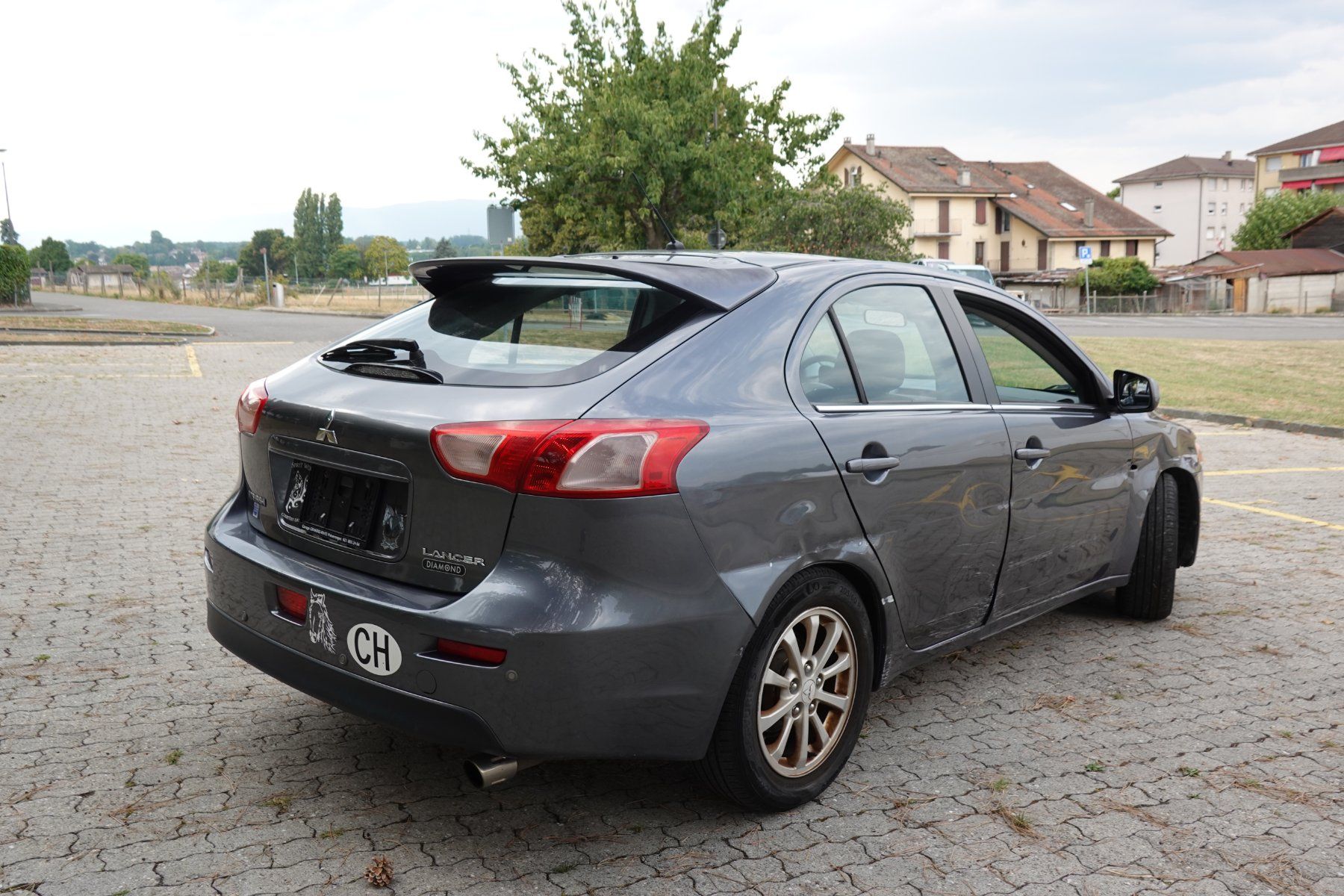 Mitsubishi Autos: Mitsubishi Lancer Sportback 1.8 – D'occasion à Denges par titi613 3