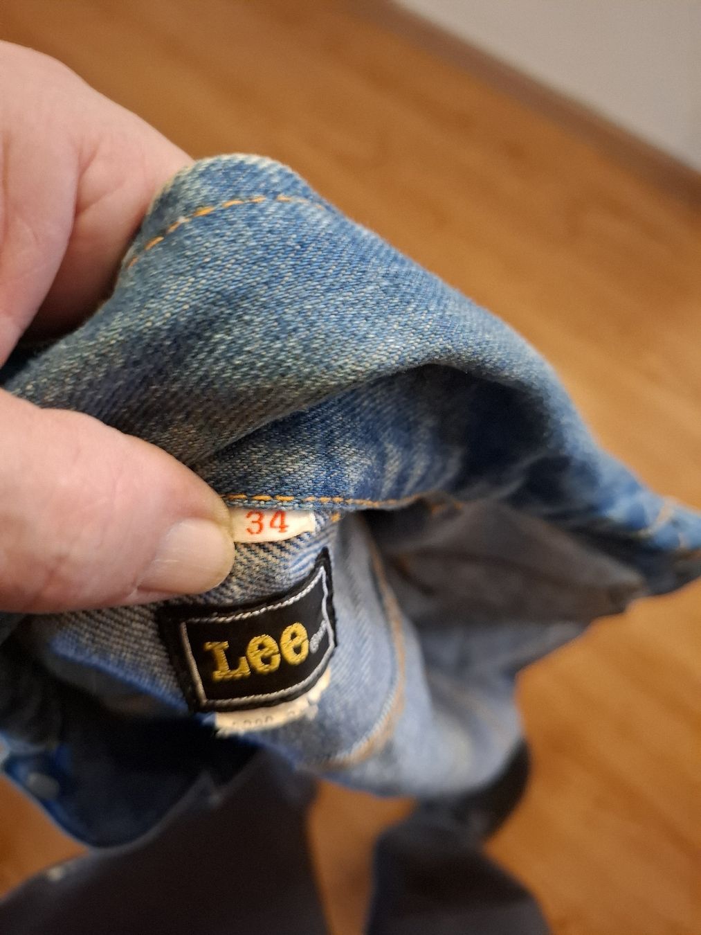 Lee Jacken: True Vintage 90er Lee Jeans Jacke, Grösse 34 – Gebraucht aus Hunzenschwil von Hardrock6 2