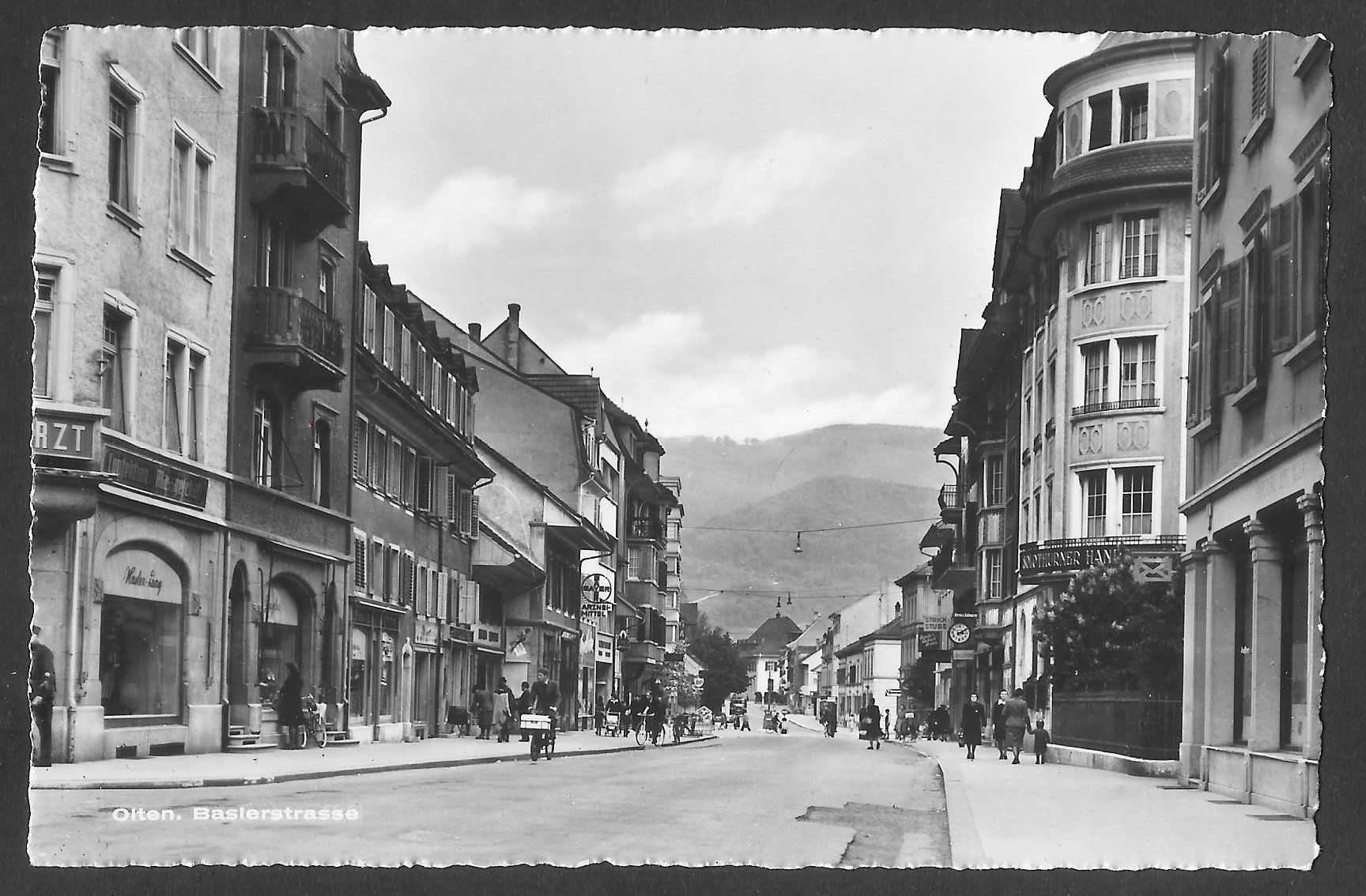 Cartes postales: Olten Baslerstrasse – D'occasion à Olten par clotaldi