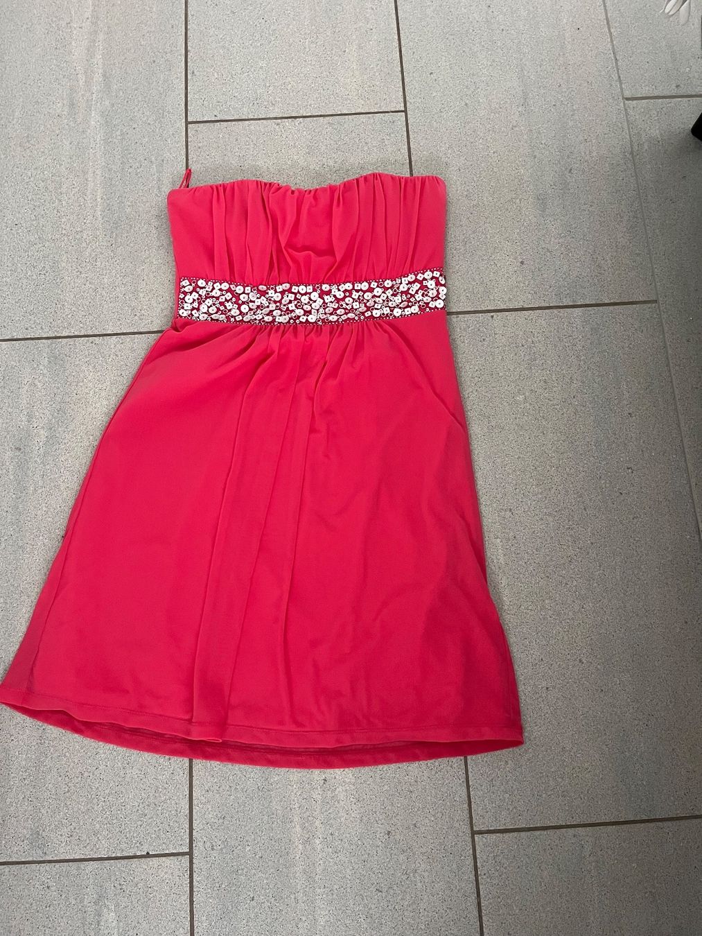 Vestiti: Festkleid – Usato da Jona venduto da linda8301