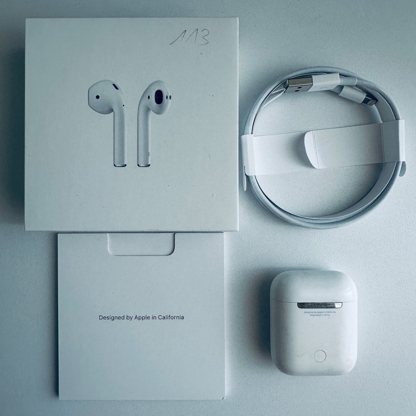 Apple Cuffie: Original Apple AirPods 2 Kopfhörer Wireless Lightning Kabel – Usato da Basel venduto da MY.AIRPODS.SHOP