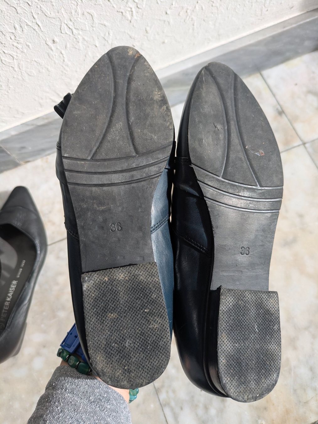 Scarpe da donna: Elegante, blaue Echtleder Ballerinas, Gr. 36 – Nuovo (secondo la descrizione) da Basel venduto da thextasyof 2