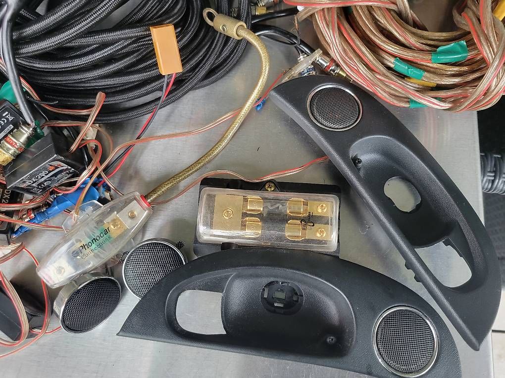 Amplificateurs: Impianto audio completo  – D'occasion à Bioggio par and_pj7y 2