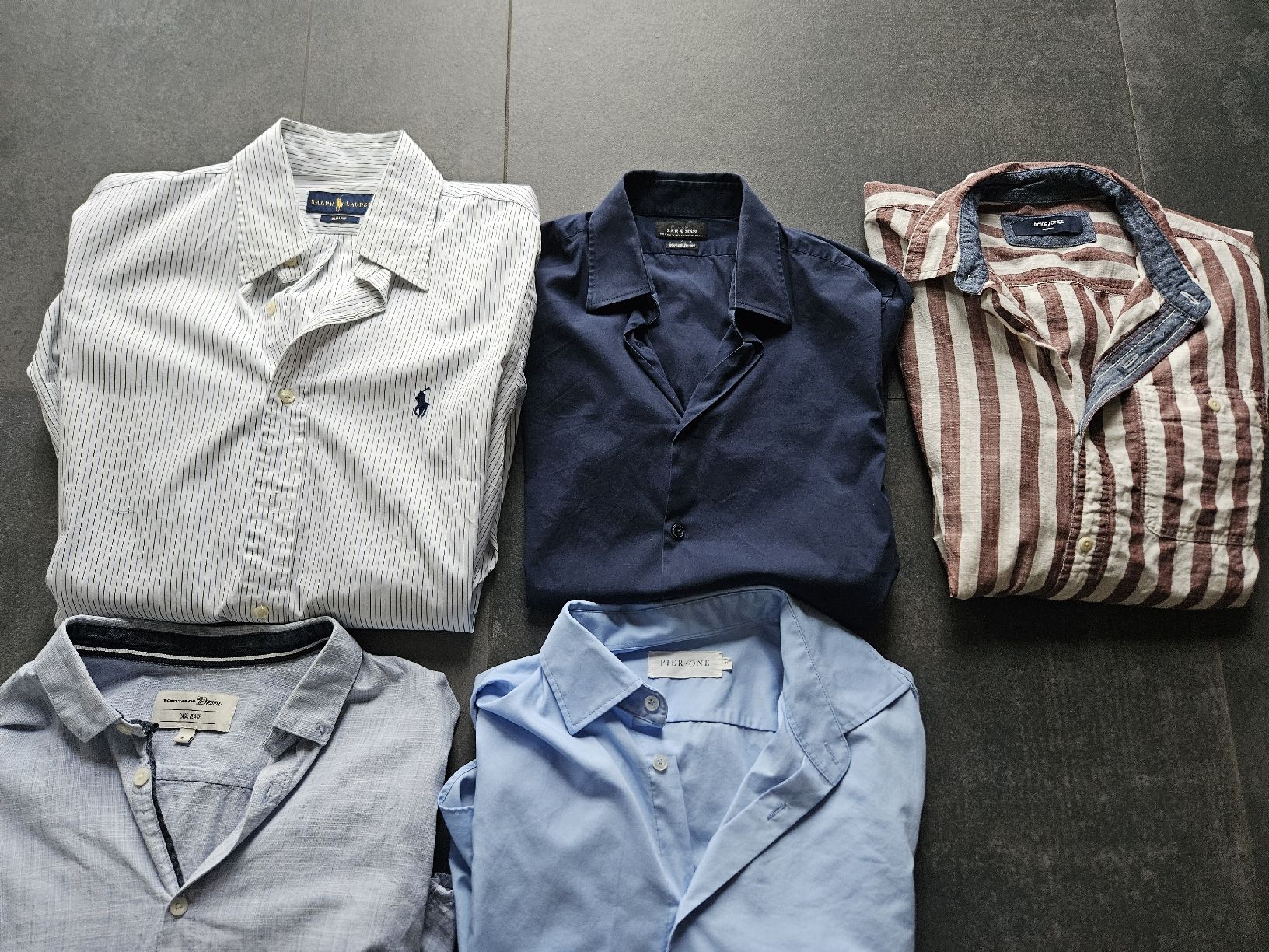 Lotti di vestiti: Marken Hemden – Usato da Siselen BE venduto da Trendseller1