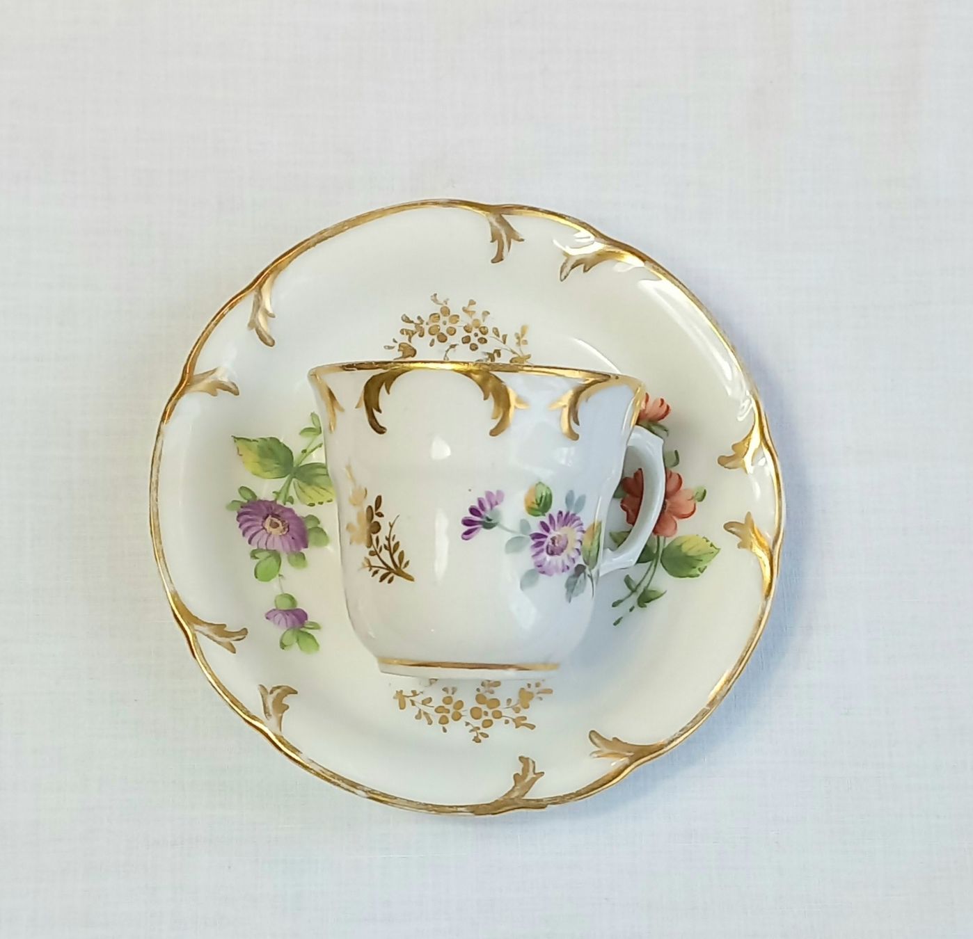 Tassen: Antike Kaffeetasse mit Unterteller, Blumendekor, Goldrand – Gebraucht aus Buchs AG von Dzirul 5