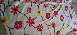 Kuscheldecke mit Blumenmuster
