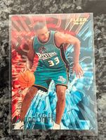 NBA Grant Hill Fleer Swing Shift Card