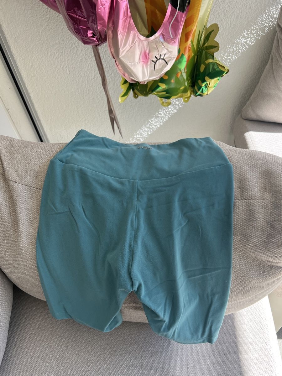 Oysho Leggings: Short leggings  – Gebraucht aus Winterthur von lib_f95w 1