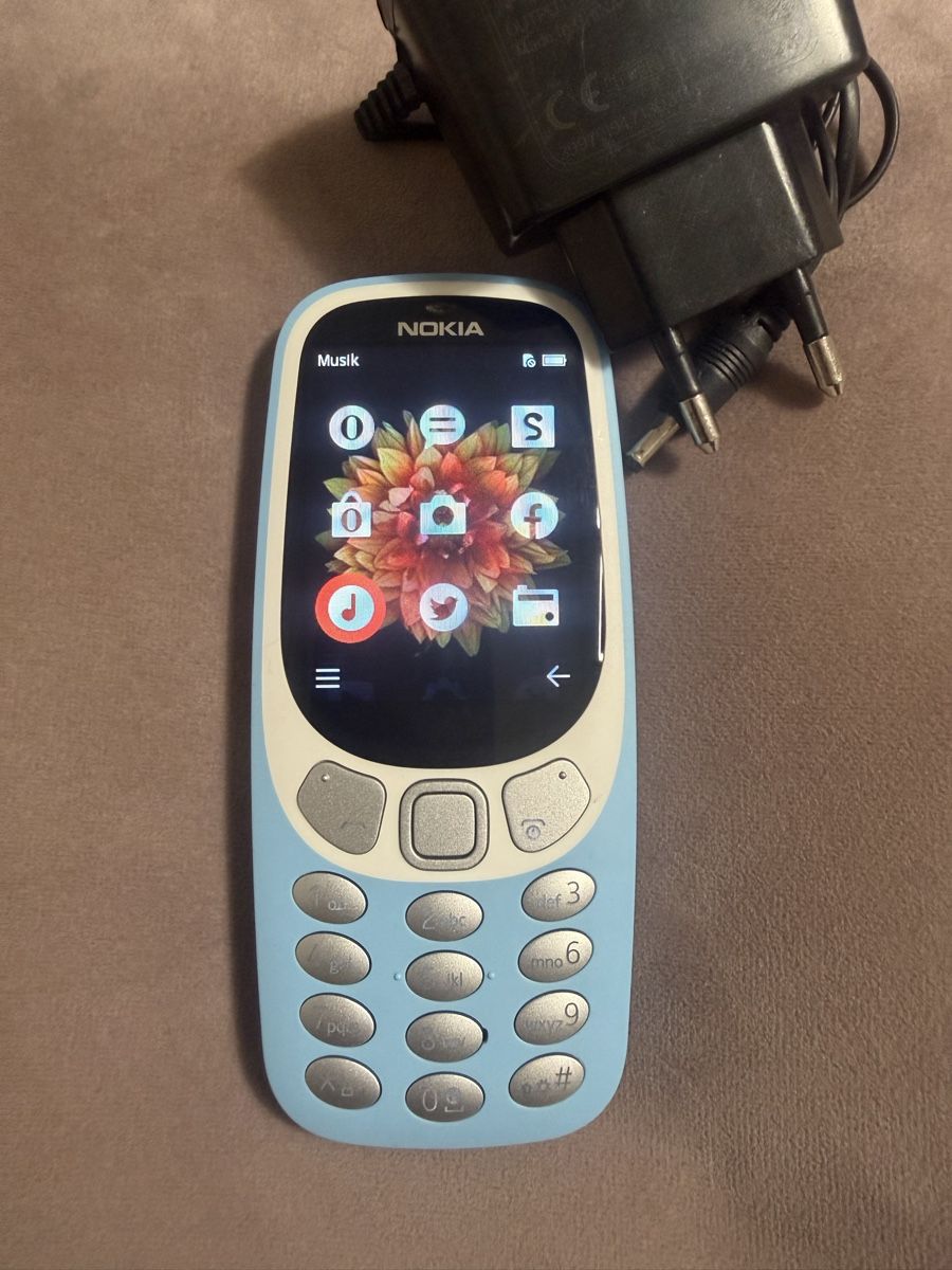 Nokia Telefoni cellulari / Smartphones: Nokia 3310 inkl lgerät Top zustand – Usato da Regensdorf venduto da mex5145