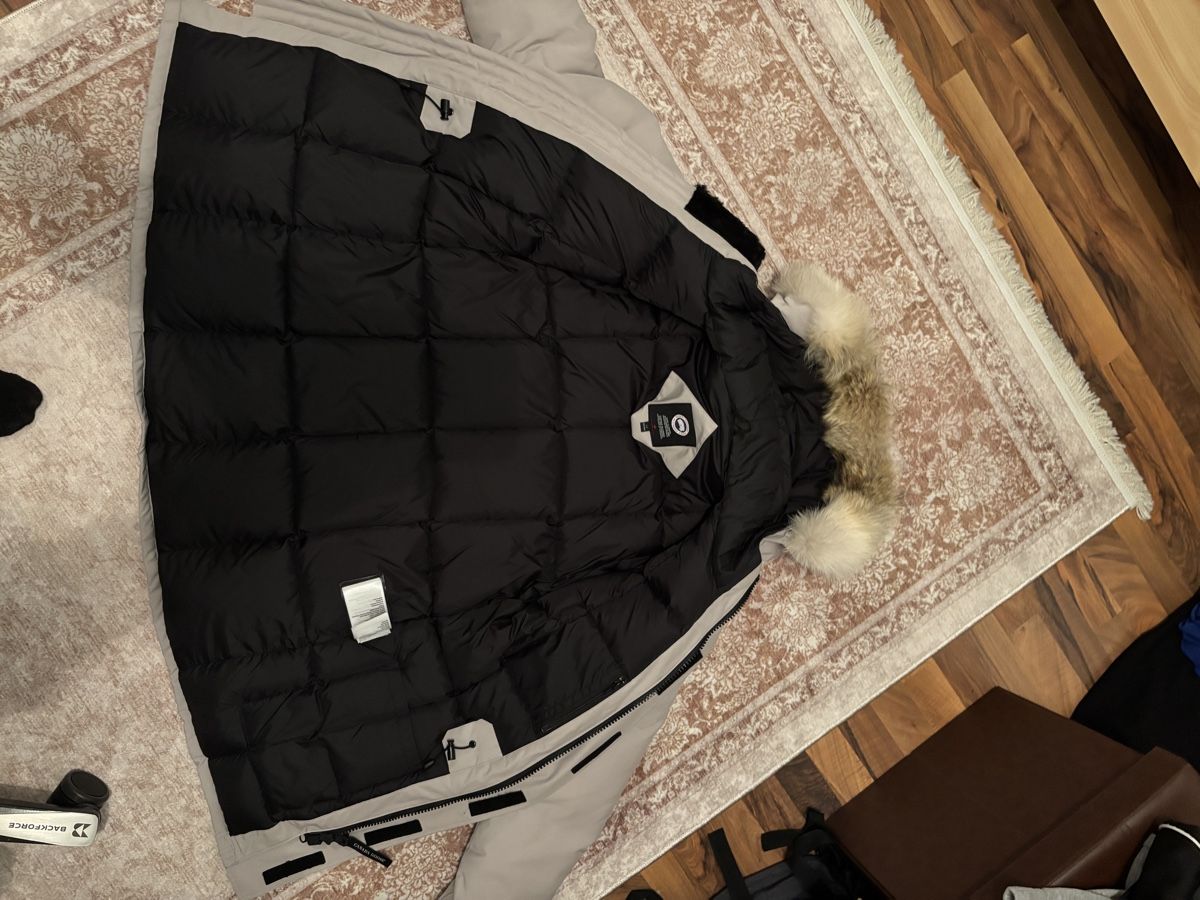 Canada Goose Giacche: Canada Goose Jacke  – Usato da Zürich venduto da den_hh9y 2