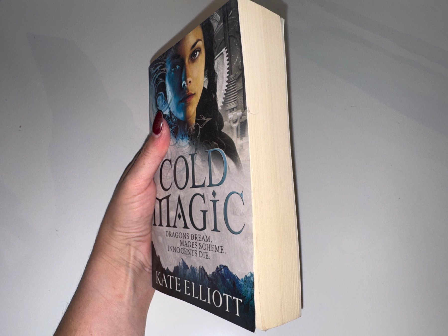 Libri: NOVEL: Kate Elliott, Cold Magic – Usato da Grosswangen venduto da English_books 1
