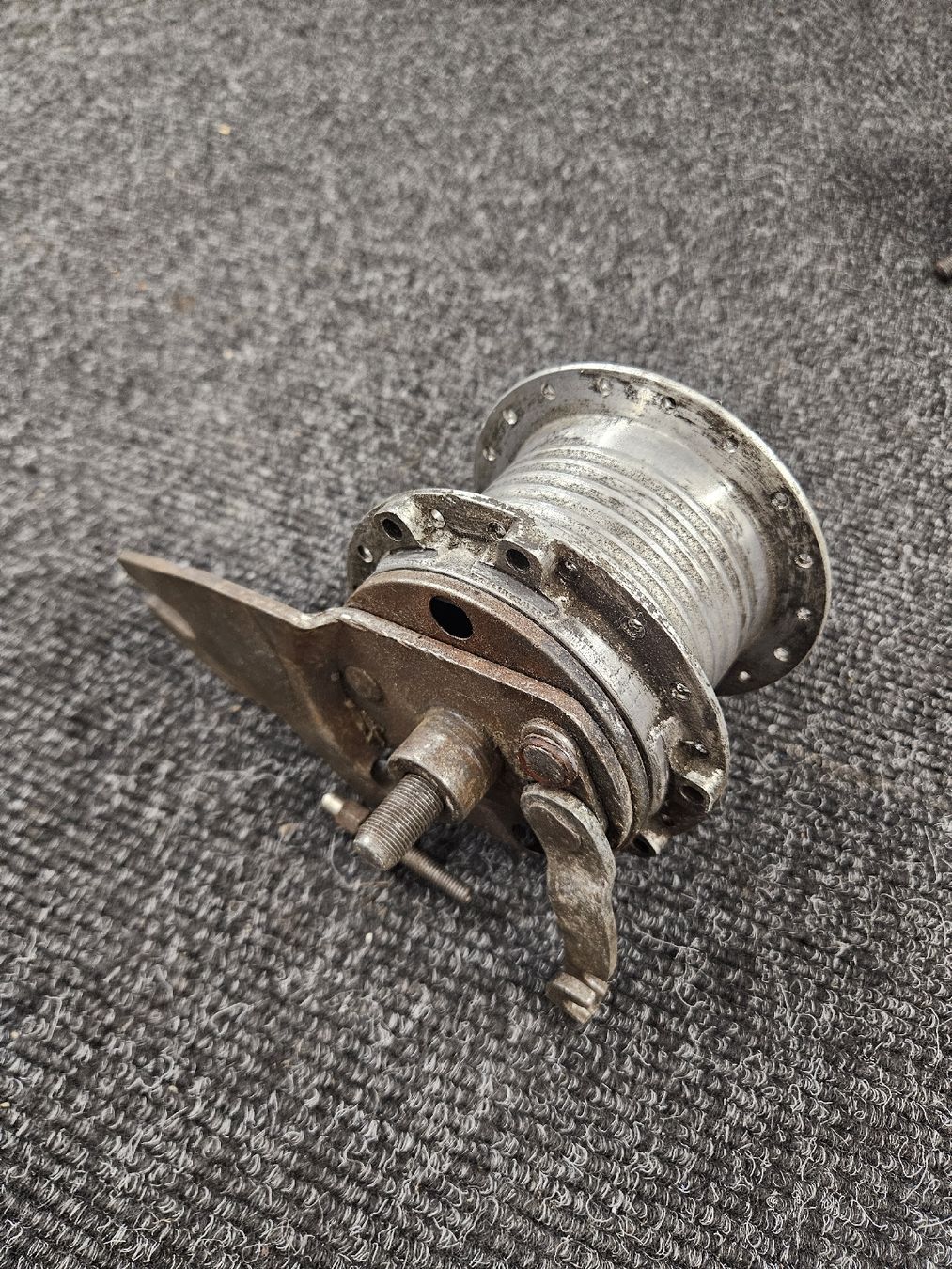 Puch Pièces pour mobylette: Puch Speichen Hinterradnabe  – D'occasion à Mellingen par Mech-Service