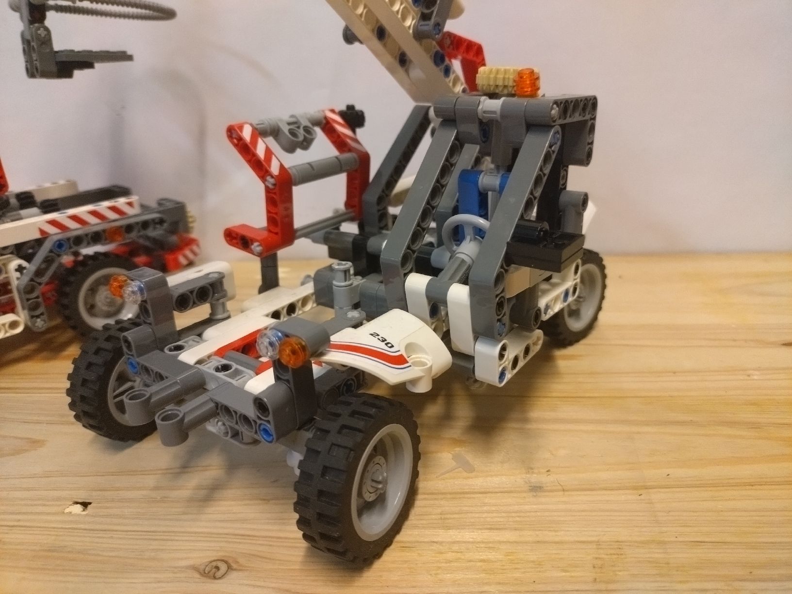 Lego Baukästen: LEGO Technic 8071 – Gebraucht aus Farvagny-le-Grand von LaCaverne 2