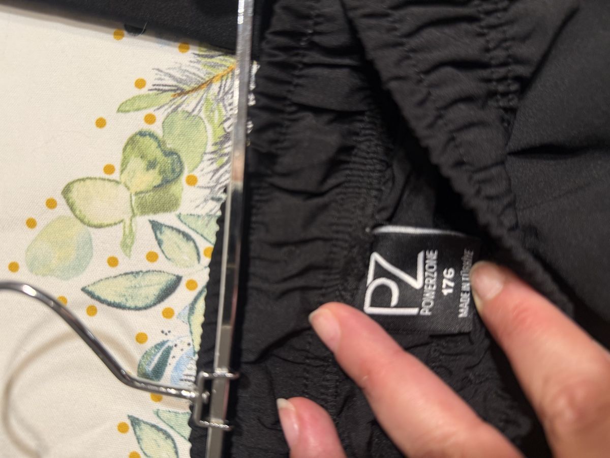 Hosen: Turnhose gr 170 – Gebraucht aus Zürich von Denise-8050 1
