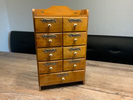 Antiker Gewürzschrank aus Holz mit  9 Schubladen