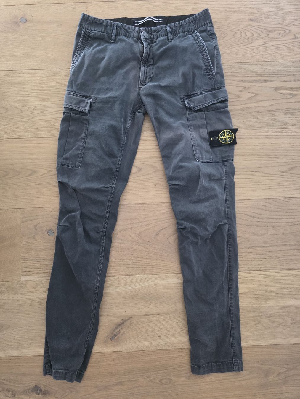 Stone Island Pantaloni: Stone Island Cargo Hose Gr. W30 – Usato da Zürich venduto da akw_n6nd