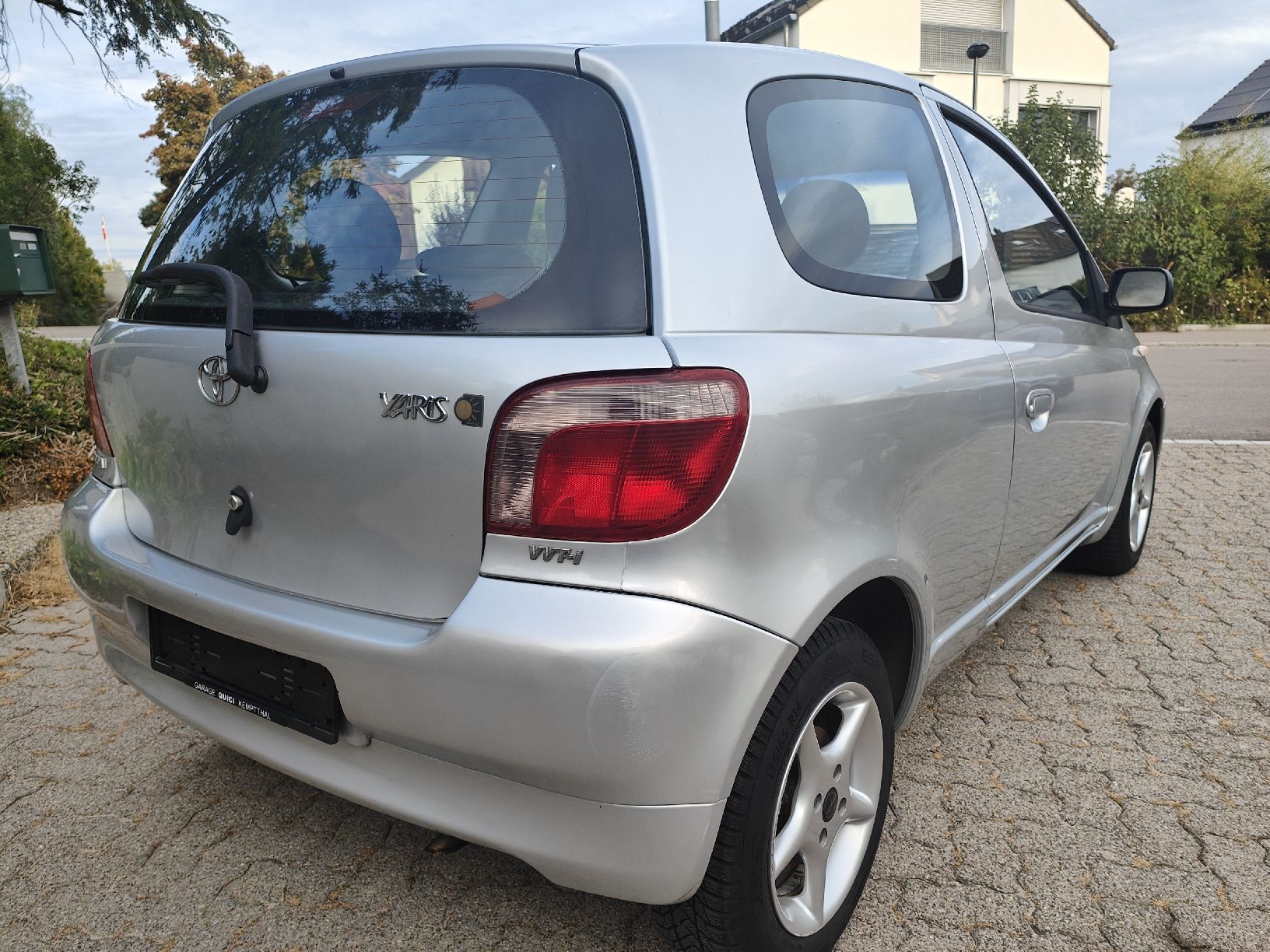 Toyota Autos: Toyota Yaris 1,3 – Gebraucht aus brütten von ford6600 3