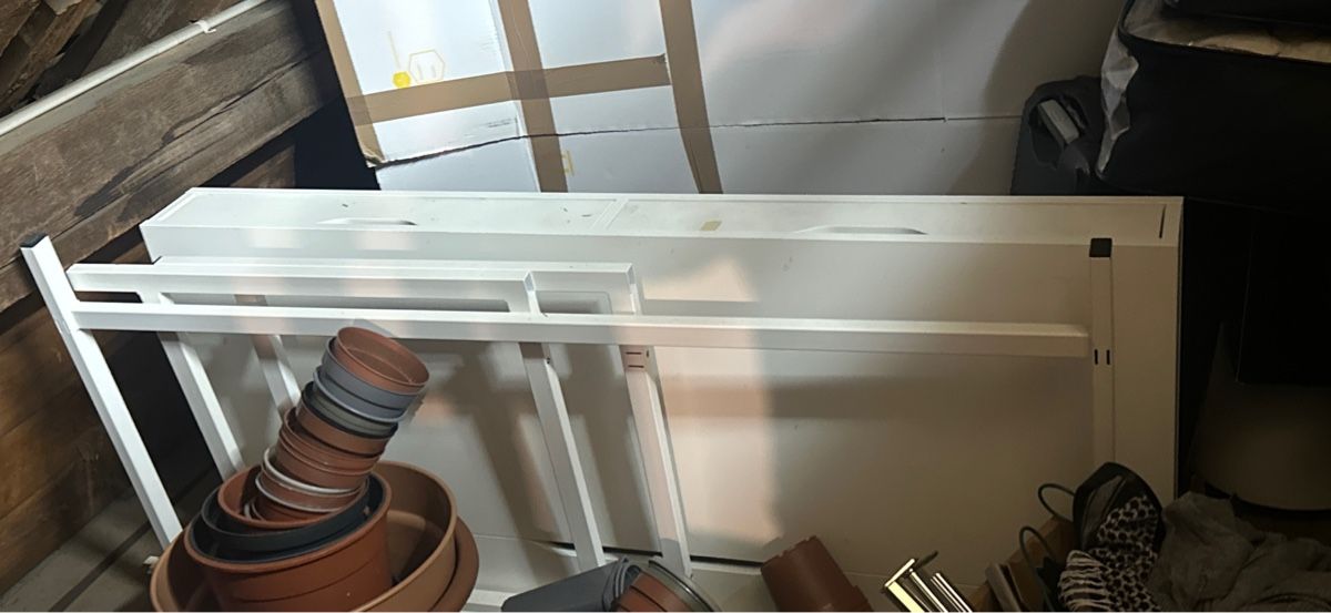 Scrivanie: Ikea Schreibtisch  – Usato da Zürich venduto da Nojemu 1