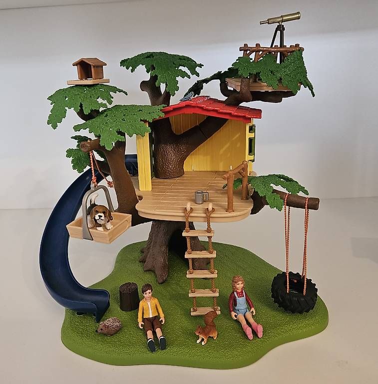 Schleich Giocattoli: Schleich Baumhaus – Usato da Lyss venduto da perrine1999