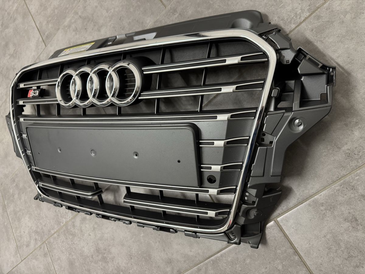 Audi Alle Autoersatzteile: Audi S3 Kühlergrill – Gebraucht aus Dornach von wohlgi1 2