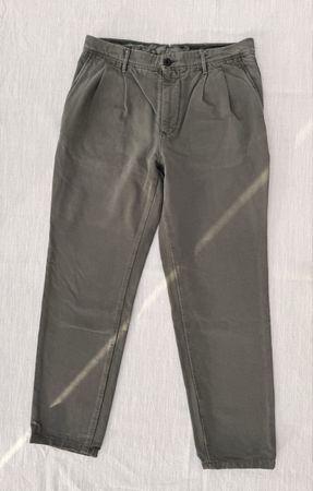 Pantalone con pens