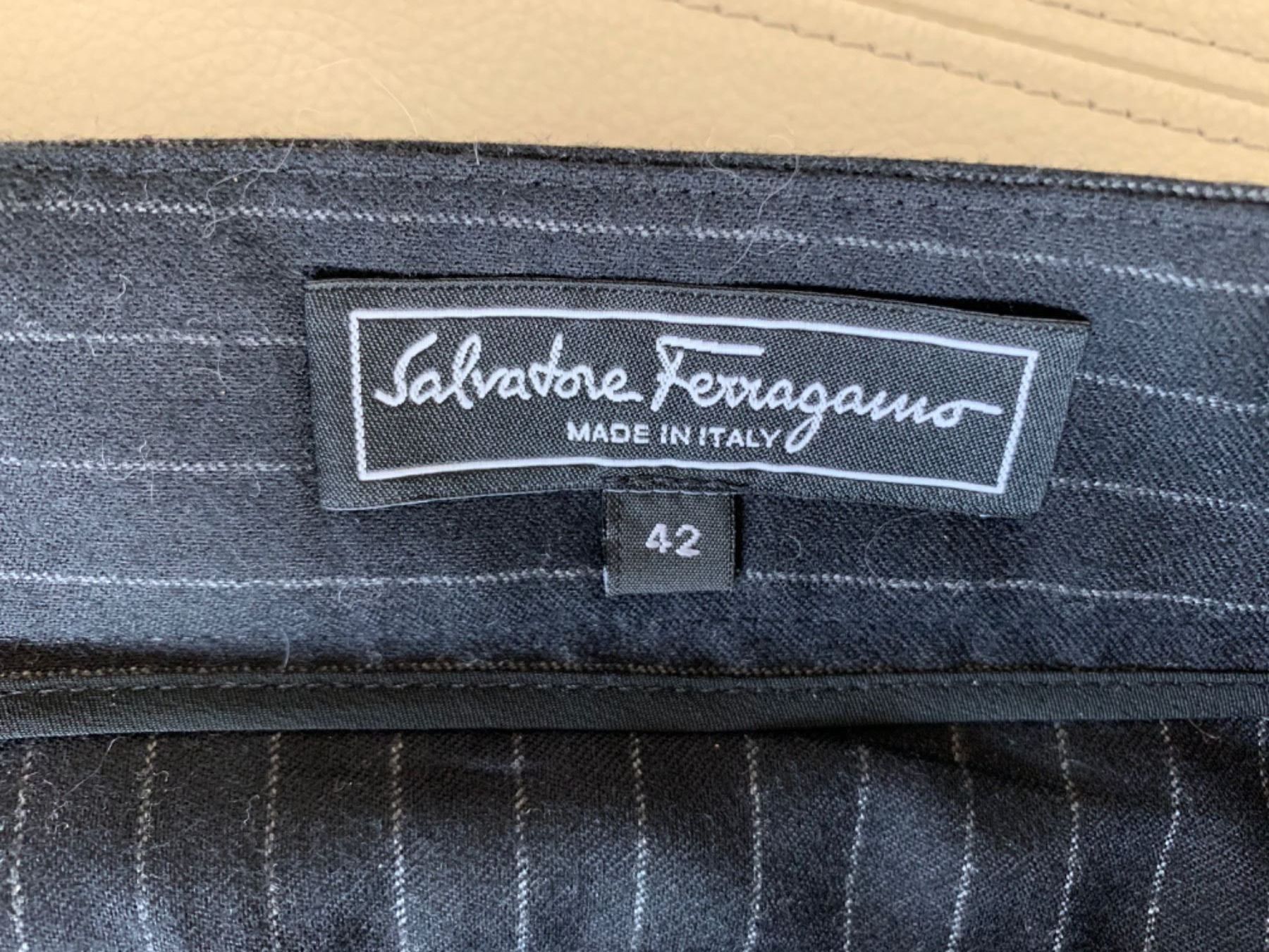 Salvatore Ferragamo Gonne: Salvatore Ferragamo Jupe – Nuovo (secondo la descrizione) da Hombrechtikon venduto da Herbstsonne 8