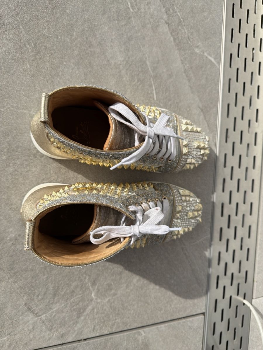 Christian Louboutin Scarpe da uomo: Louboutin Sneakers gold – Usato da Wolfwil venduto da Rolex1 8