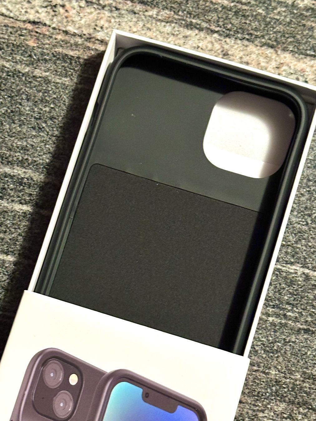 Apple Telefoni cellulari / Smartphones: NEU! Battery Case 4500mAh For iPhone 14Plus – Nuovo e nell'imballaggio originale da Ebnat-Kappel venduto da BoutiqueBijoux 1