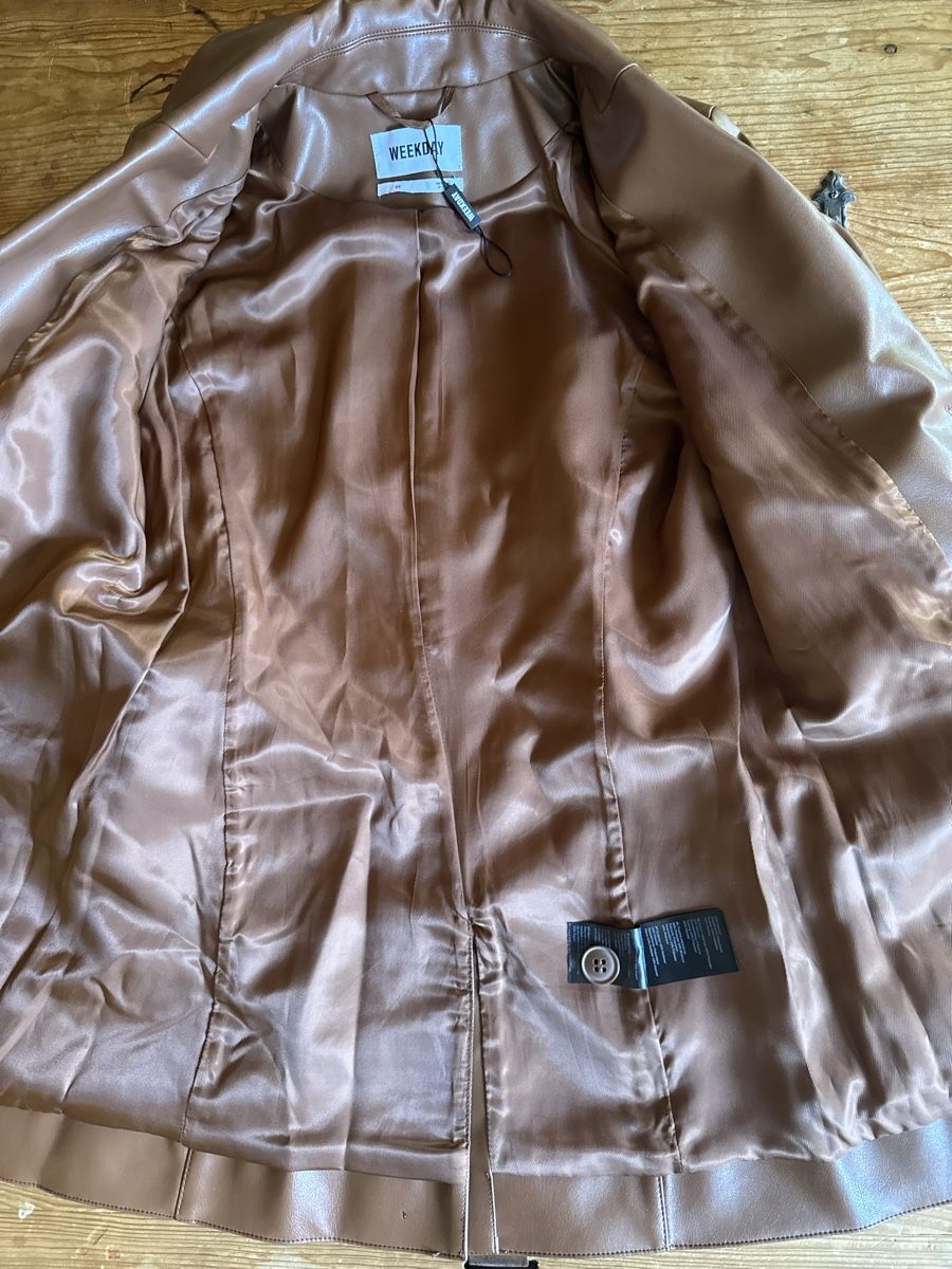 Weekday Giacche: Weekday Lederimitat Blazer Gr. 34 – Nuovo (secondo la descrizione) da Mauren venduto da ducducturi 3