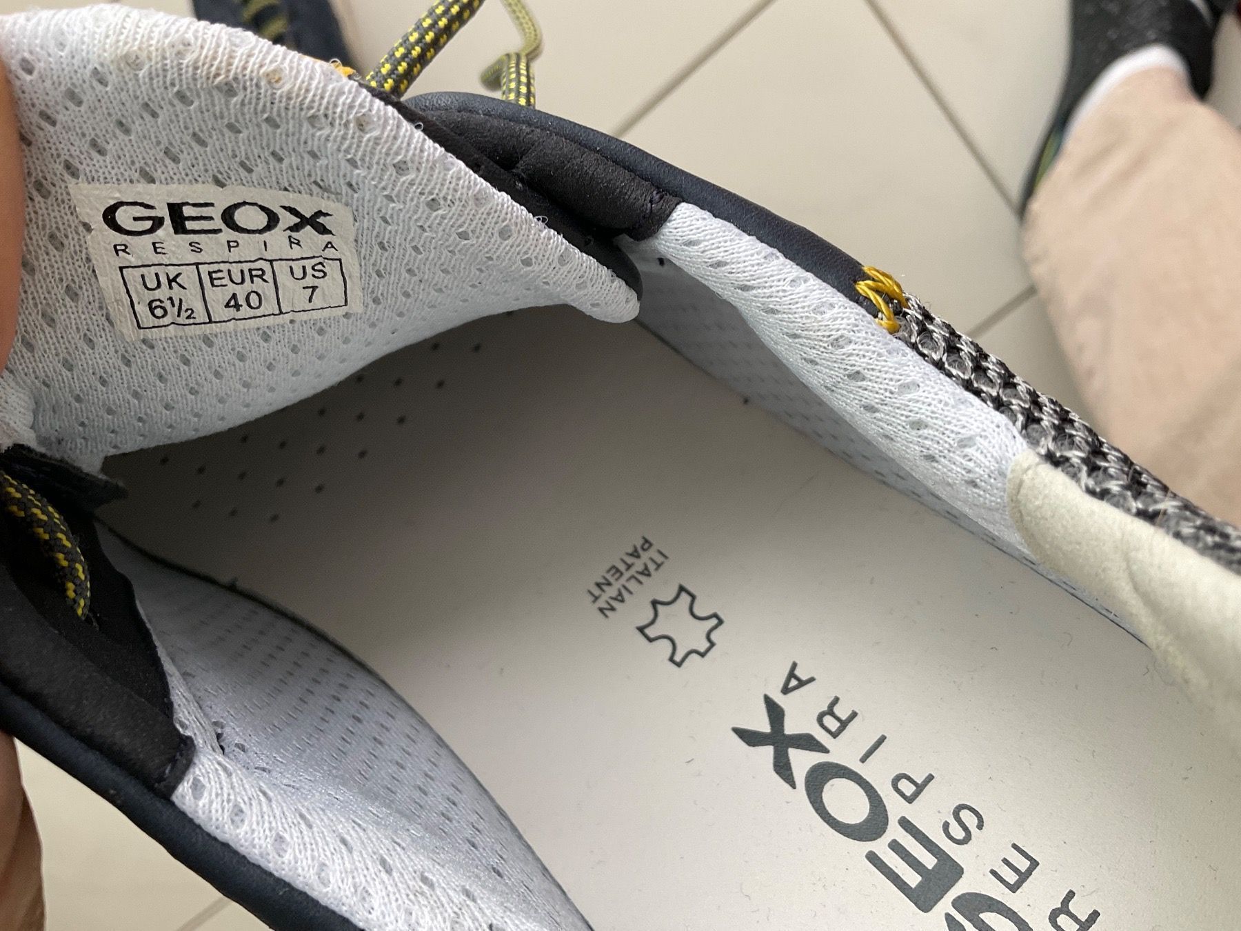 Geox Scarpe da uomo: Neue Geox Schuhe aus Leder Gr.40 – Nuovo (secondo la descrizione) da Biel-Benken BL venduto da Sahra1 3