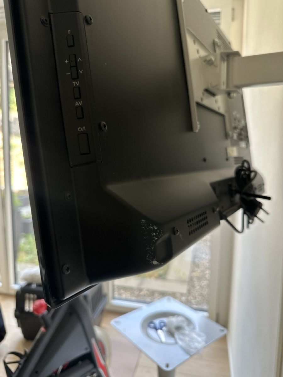 Panasonic Televisori: Panasonic TV TX-L32E3E – Usato da Flurlingen venduto da a1icia 4