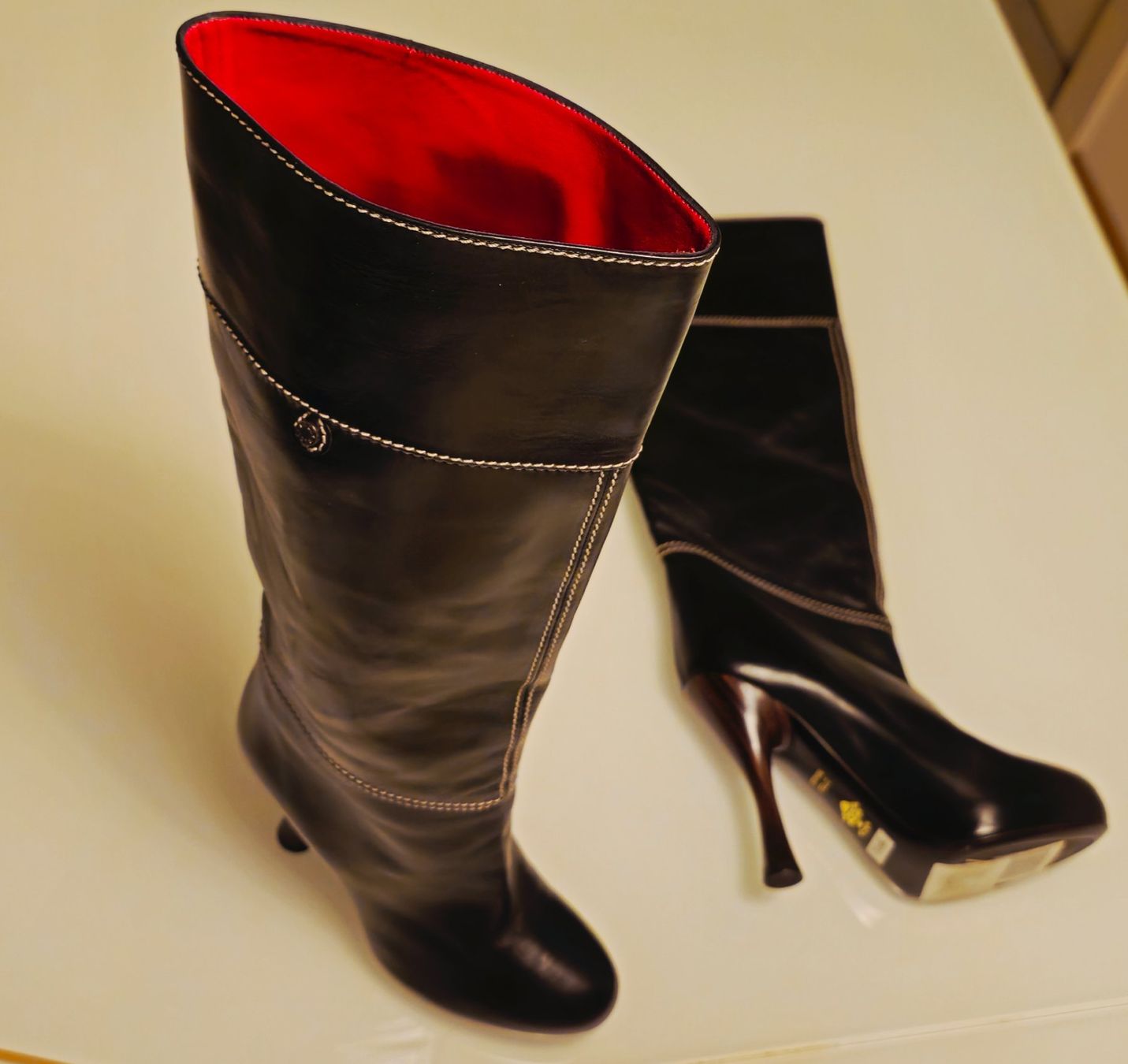 Bally Scarpe da donna: Stiefel Bally NEU – Nuovo (secondo la descrizione) da Felben-Wellhausen venduto da aga_6g8r