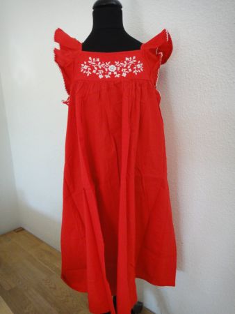 Neues Kleid mit Stickerei, Grösse 12 Jahre